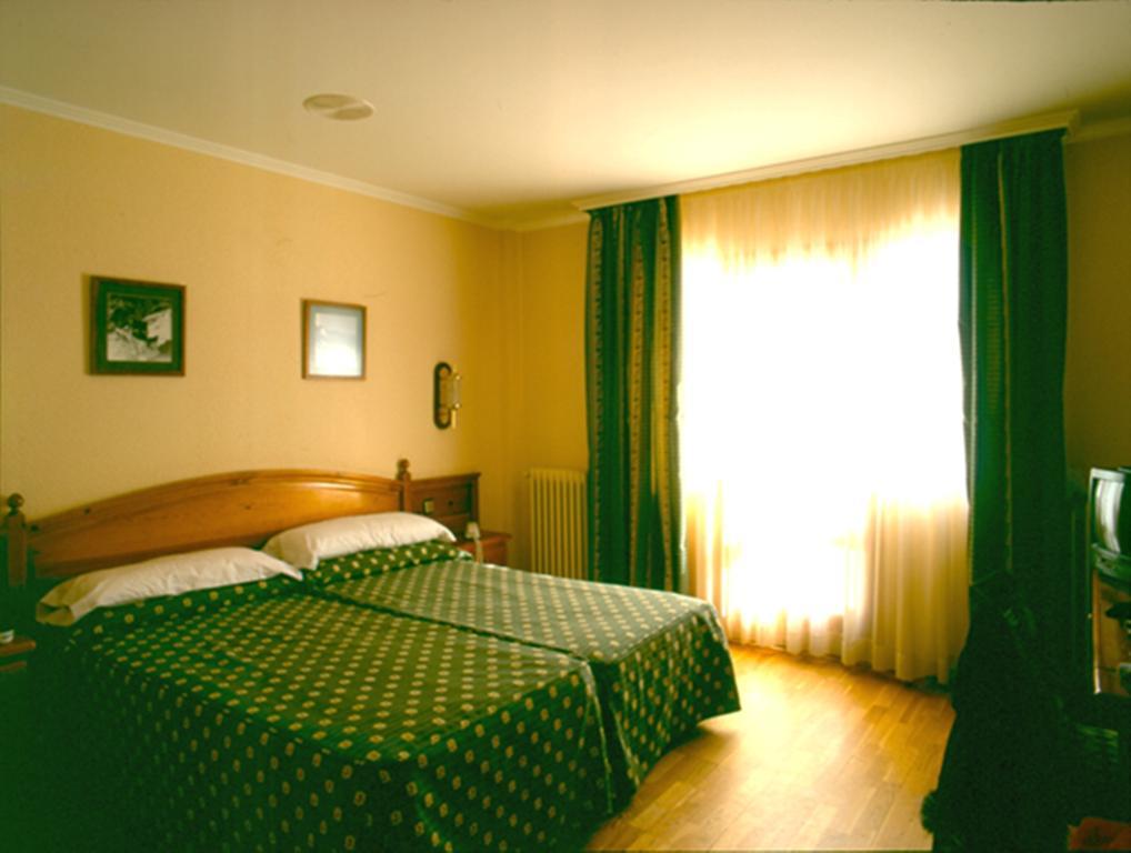 Hotel Del Clos Солдеу Номер фото